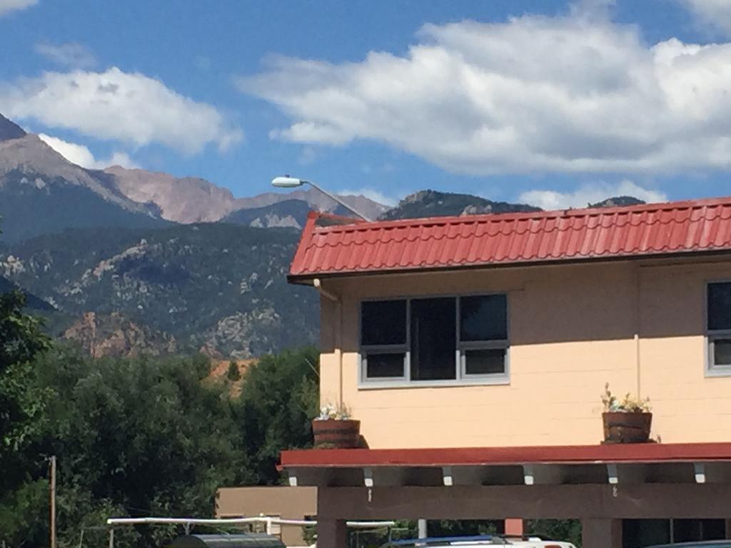 Garden Of The Gods Motel Colorado Springs Exterior photo