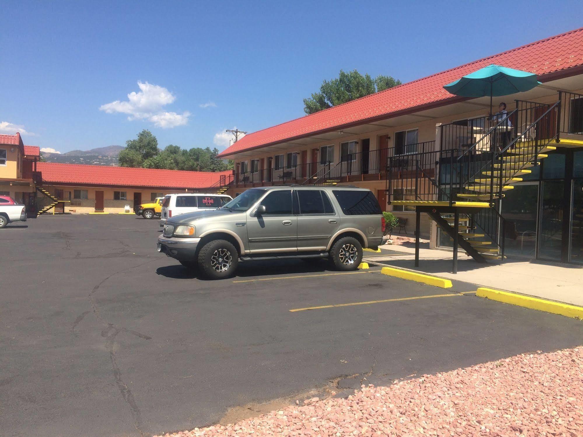 Garden Of The Gods Motel Colorado Springs Exterior photo